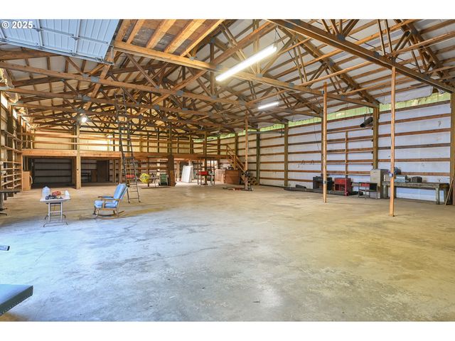 29380 Se OLD RANCH Dr, Estacada, OR 97023