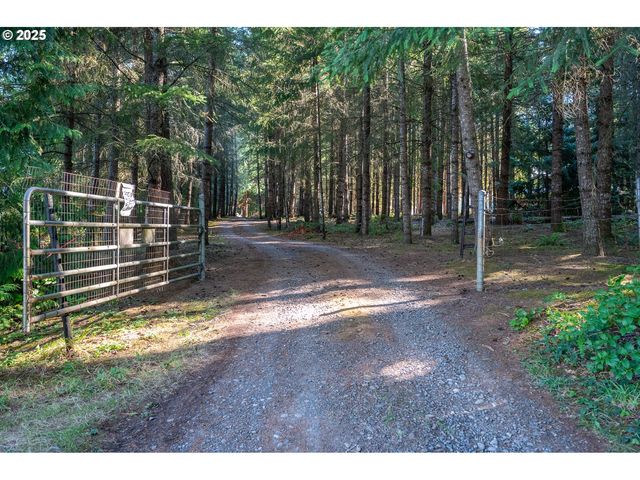 29380 Se OLD RANCH Dr, Estacada, OR 97023