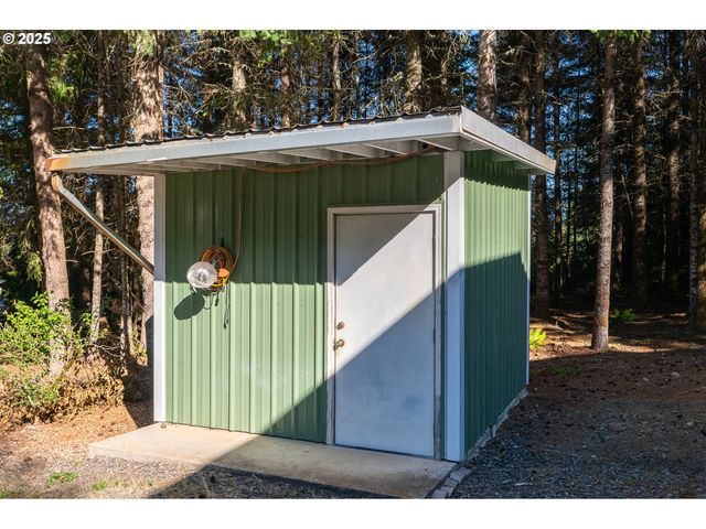 29380 Se OLD RANCH Dr, Estacada, OR 97023