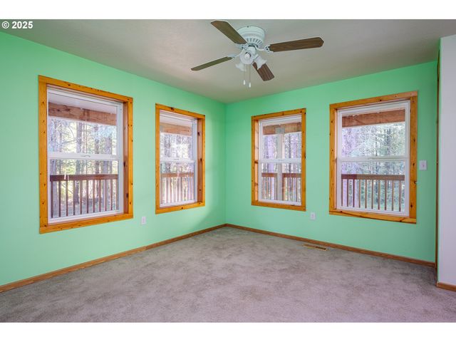 29380 Se OLD RANCH Dr, Estacada, OR 97023