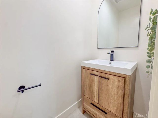 8601 Sunland Blvd 67, Sun Valley, CA 91352