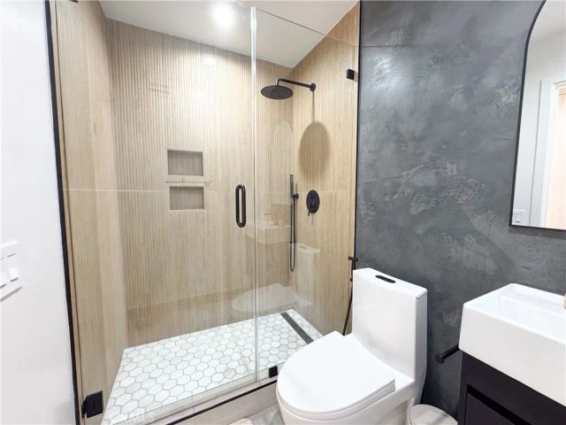 8601 Sunland Blvd 67, Sun Valley, CA 91352