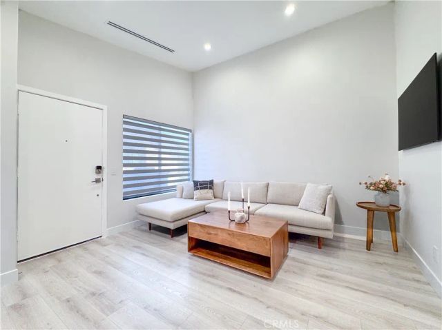 8601 Sunland Blvd 67, Sun Valley, CA 91352
