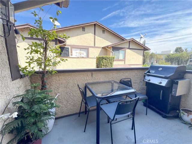 8601 Sunland Blvd 67, Sun Valley, CA 91352