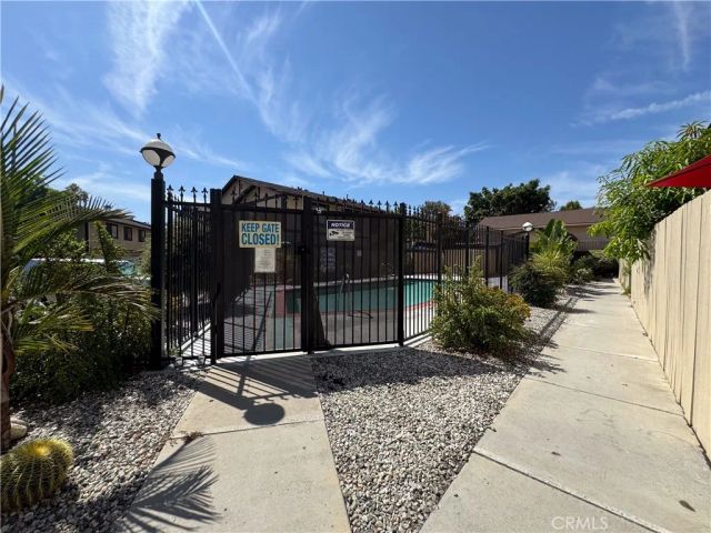 8601 Sunland Blvd 67, Sun Valley, CA 91352