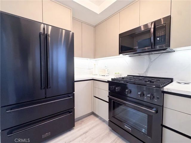 8601 Sunland Blvd 67, Sun Valley, CA 91352
