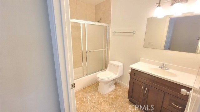 8754 Reading Avenue 3, Los Angeles, CA 90045
