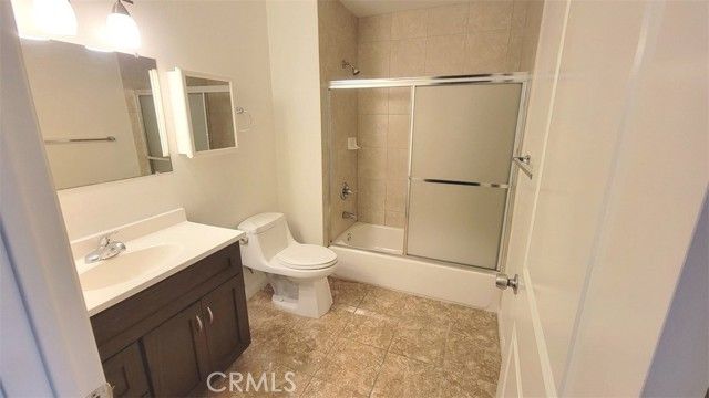 8754 Reading Avenue 3, Los Angeles, CA 90045