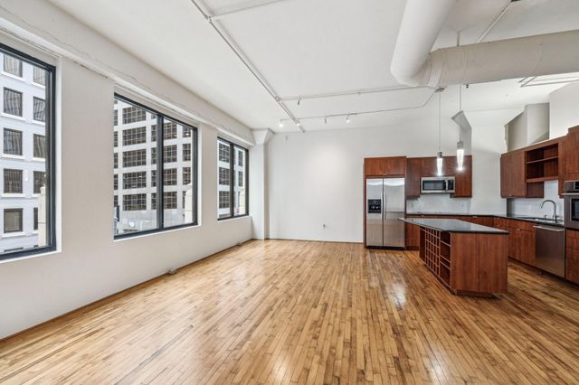 705 Main Street 302, Houston, TX 77002