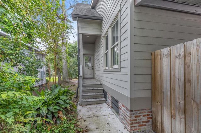 707 Division Street B, Lake Charles, LA 70601