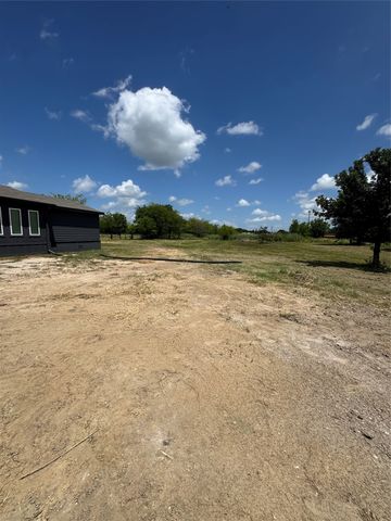 4868 County Road 2242, Greenville, TX 75402