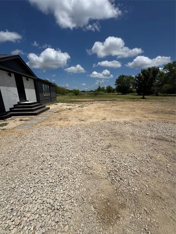4868 County Road 2242, Greenville, TX 75402