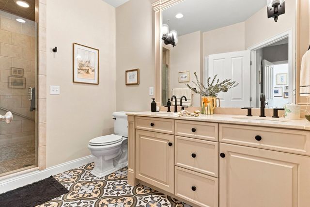 900 Lynnfield Street 6, Lynnfield, MA 01940