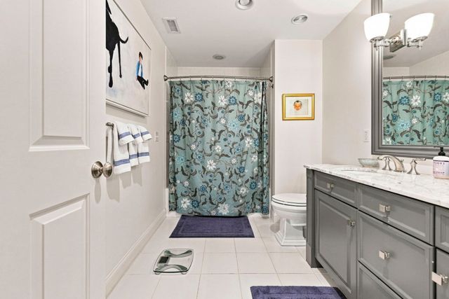 900 Lynnfield Street 6, Lynnfield, MA 01940