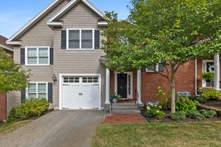 900 Lynnfield Street 6, Lynnfield, MA 01940