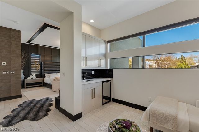 11492 Opal Springs Way, Las Vegas, NV 89135