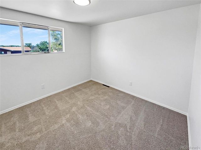 622 Dawson St, Aurora, CO 80011