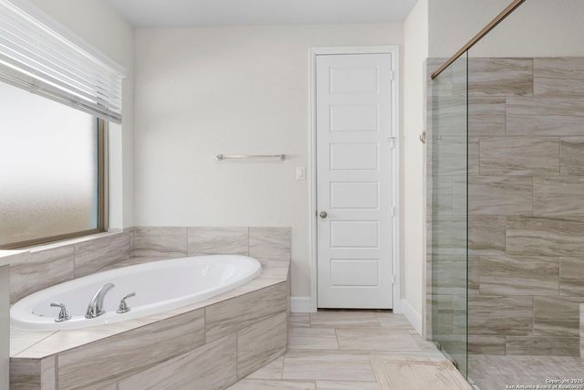 14043 May Mist, San Antonio, TX 78253