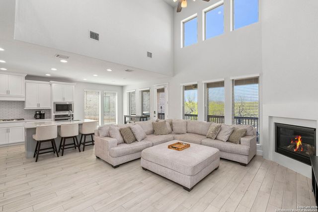 14043 May Mist, San Antonio, TX 78253