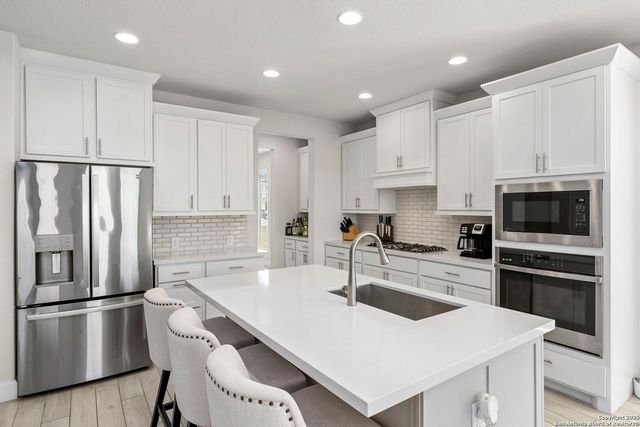 14043 May Mist, San Antonio, TX 78253