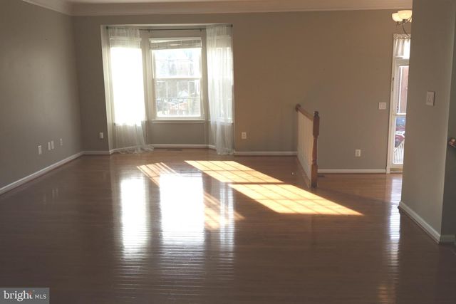 21543 TROWBRIDGE SQ, Ashburn, VA 20147