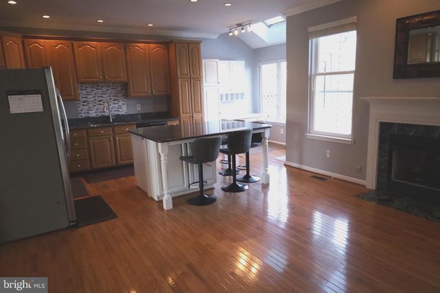 21543 TROWBRIDGE SQ, Ashburn, VA 20147