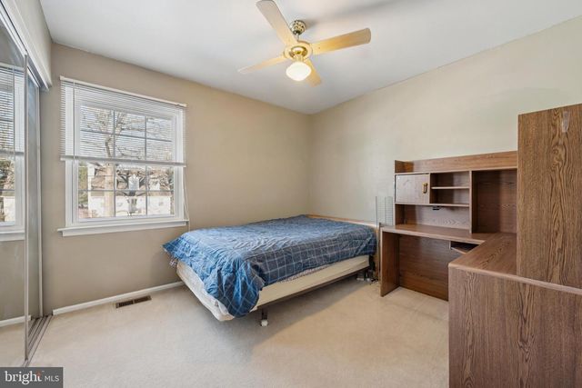 521 WOODLAND AVE, Cherry Hill, NJ 08002