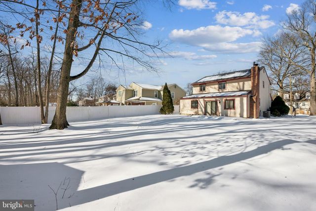 521 WOODLAND AVE, Cherry Hill, NJ 08002