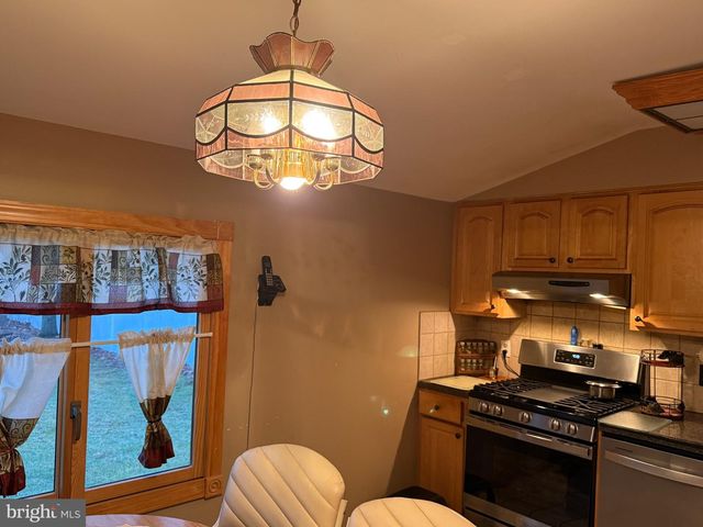 521 WOODLAND AVE, Cherry Hill, NJ 08002