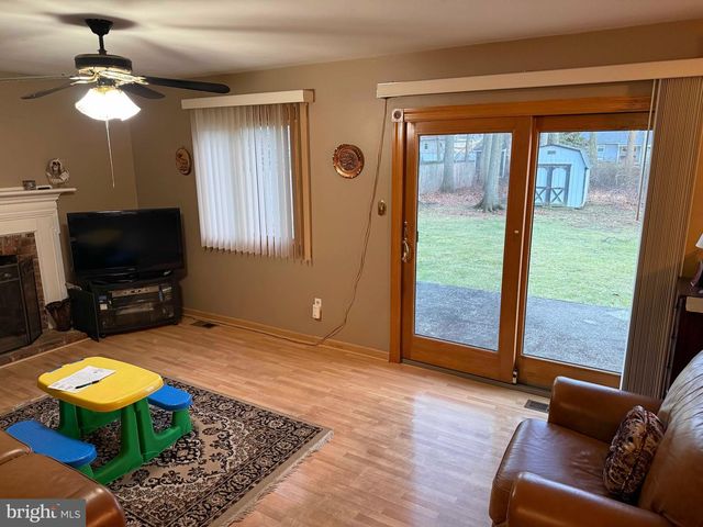 521 WOODLAND AVE, Cherry Hill, NJ 08002