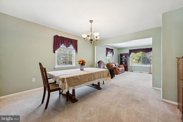 521 WOODLAND AVE, Cherry Hill, NJ 08002