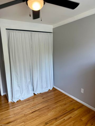 1250 W Elmwood Avenue, Clawson, MI 48017