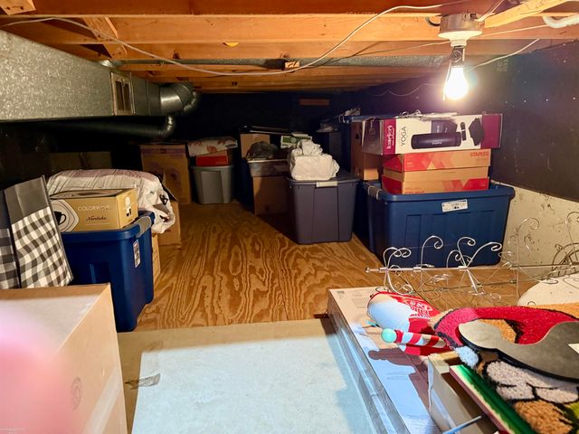 1250 W Elmwood Avenue, Clawson, MI 48017