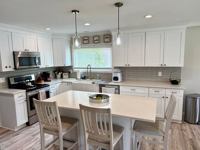 1250 W Elmwood Avenue, Clawson, MI 48017