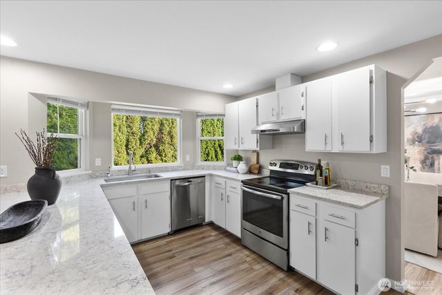 22621 8th Drive SE, Bothell, WA 98021