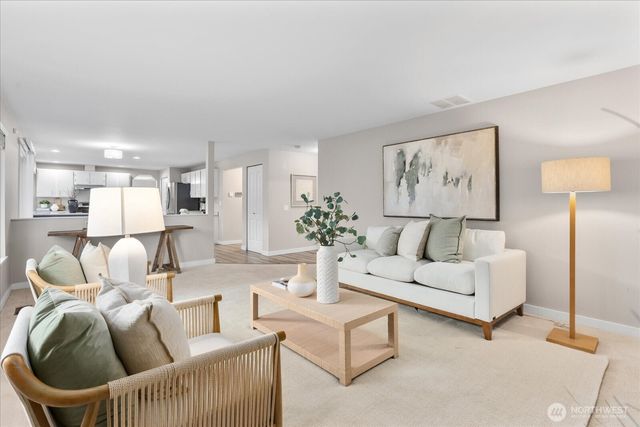 22621 8th Drive SE, Bothell, WA 98021