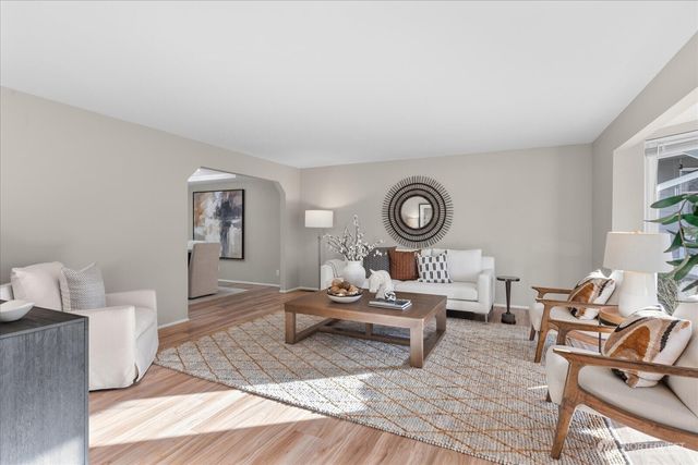 22621 8th Drive SE, Bothell, WA 98021