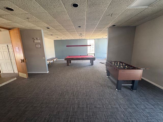 9128 W Terrace Drive 3M, Niles, IL 60714