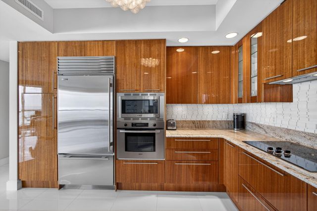 2700 N Ocean Drive 2005b, Singer Island, FL 33404