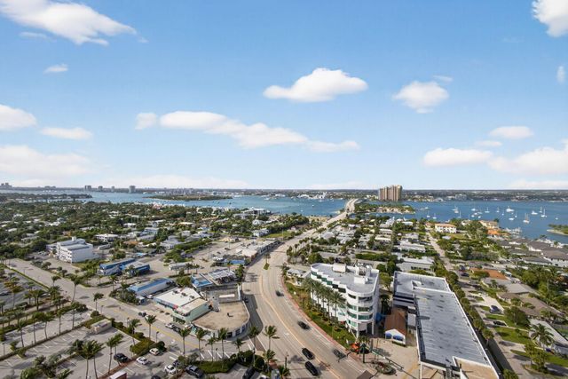 2700 N Ocean Drive 2005b, Singer Island, FL 33404