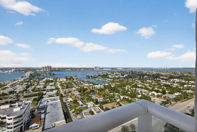 2700 N Ocean Drive 2005b, Singer Island, FL 33404