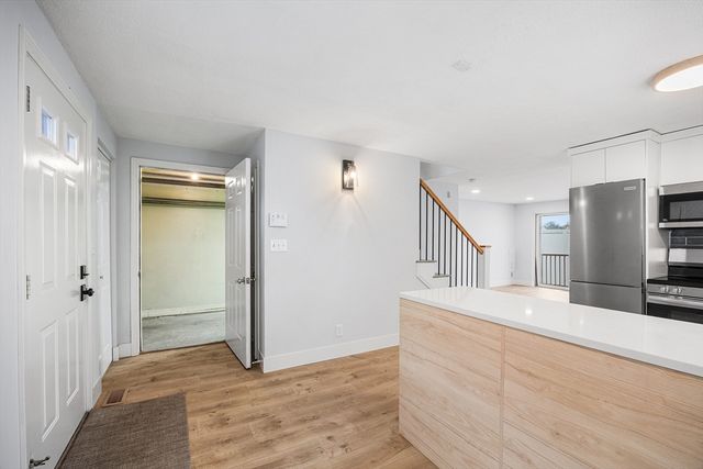 28 Margin St A, Lynn, MA 01905