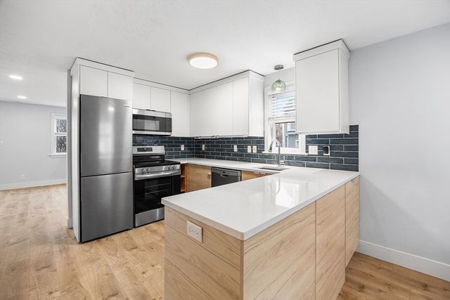 28 Margin St A, Lynn, MA 01905