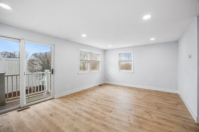 28 Margin St A, Lynn, MA 01905