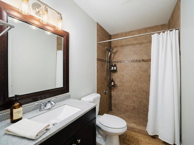 10359 Boynton Pl Circle, Boynton Beach, FL 33437