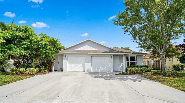 10359 Boynton Pl Circle, Boynton Beach, FL 33437