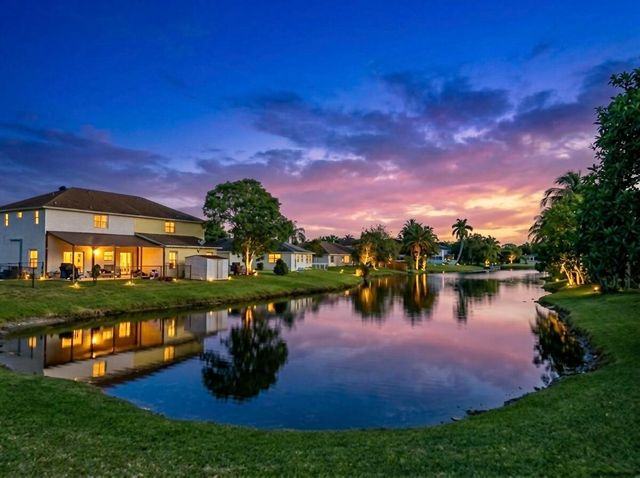 10359 Boynton Pl Circle, Boynton Beach, FL 33437