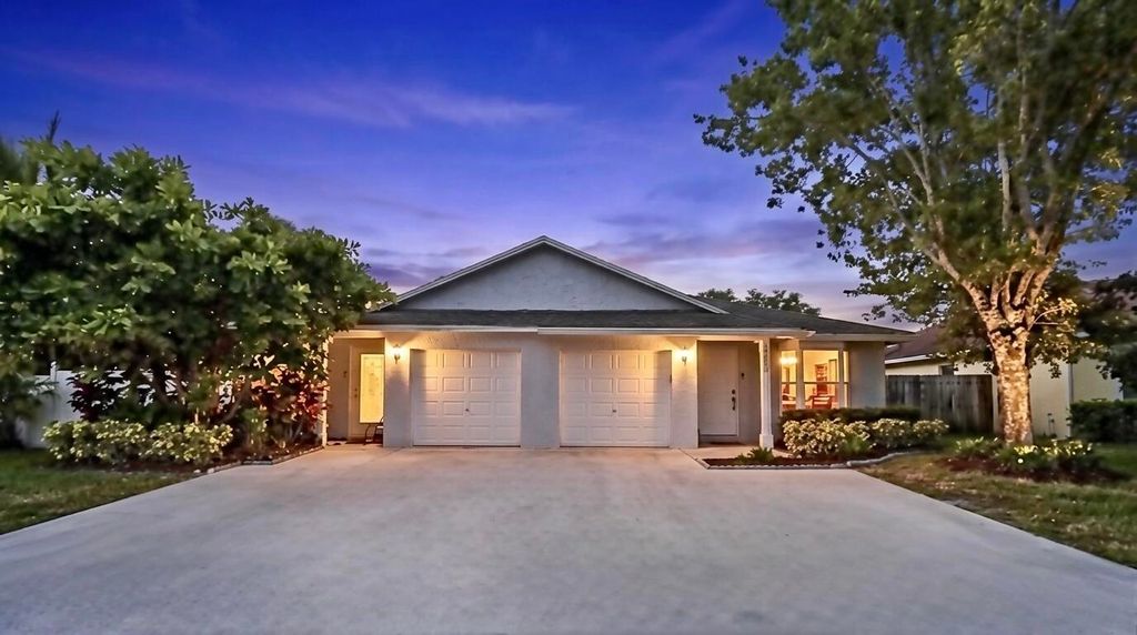 10359 Boynton Pl Circle, Boynton Beach, FL 33437