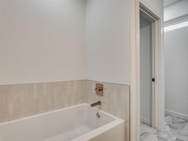 1901 Long Cove Avenue, Yukon, OK 73099