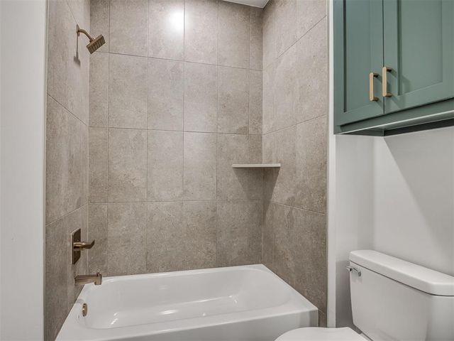 1901 Long Cove Avenue, Yukon, OK 73099